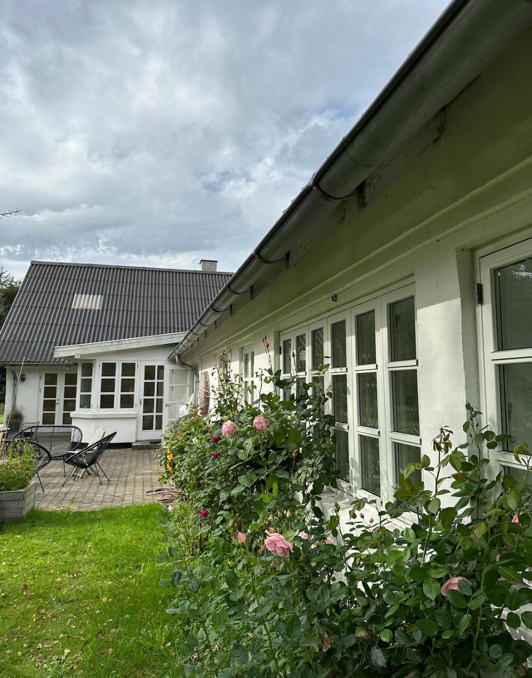 Bjergby Charmerende Lejlighed Pa Landet Med Privat Skov מראה חיצוני תמונה